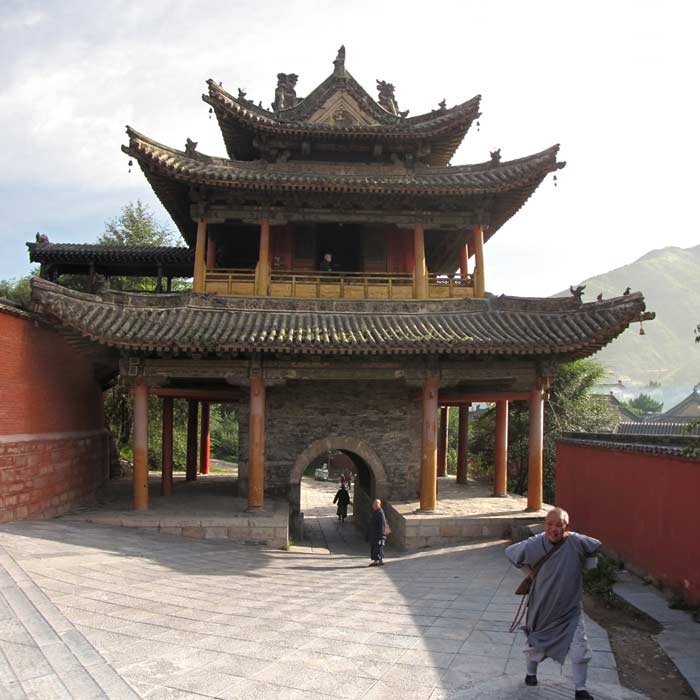 Монастырь в Wutaishan