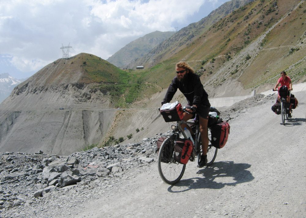 Через Анзобский перевал, Таджикистан