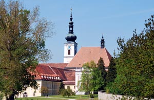 Heiligenkreuz (монастырь Святого креста)